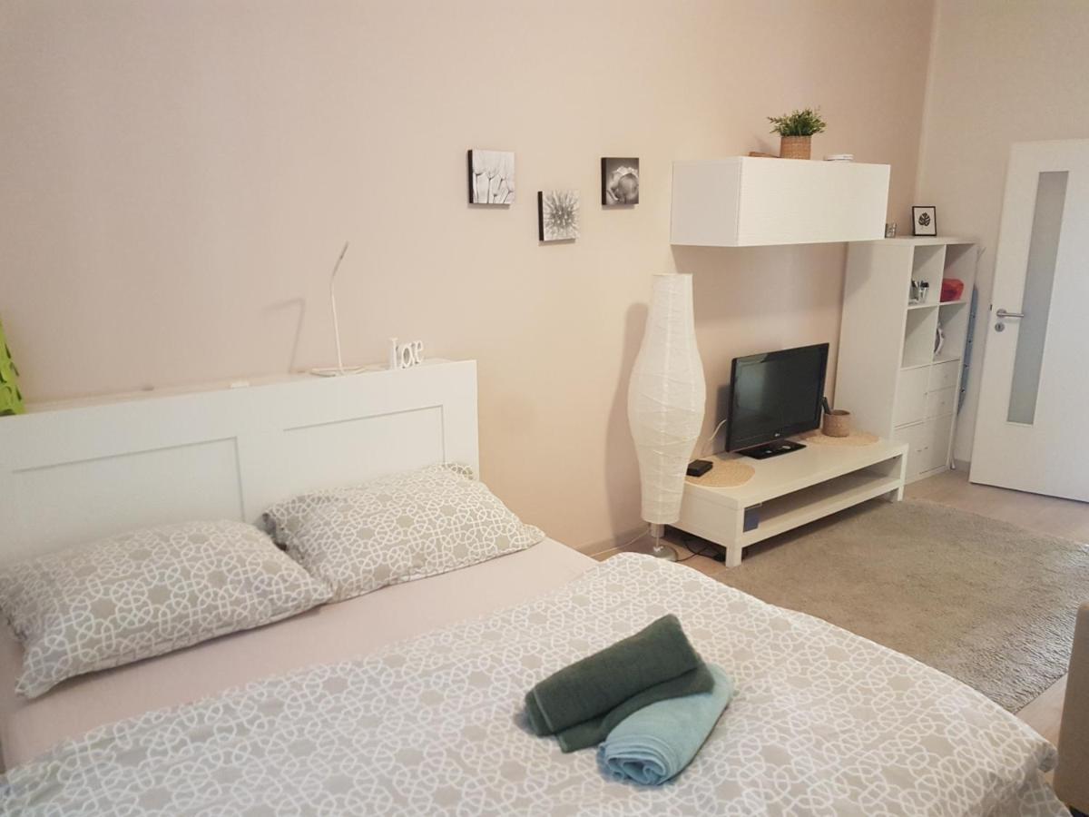 Kavi Apartments #2 플젠 외부 사진